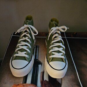 Converse Women Size 8 Wm-Mens 6 Green High-Top Sneakers